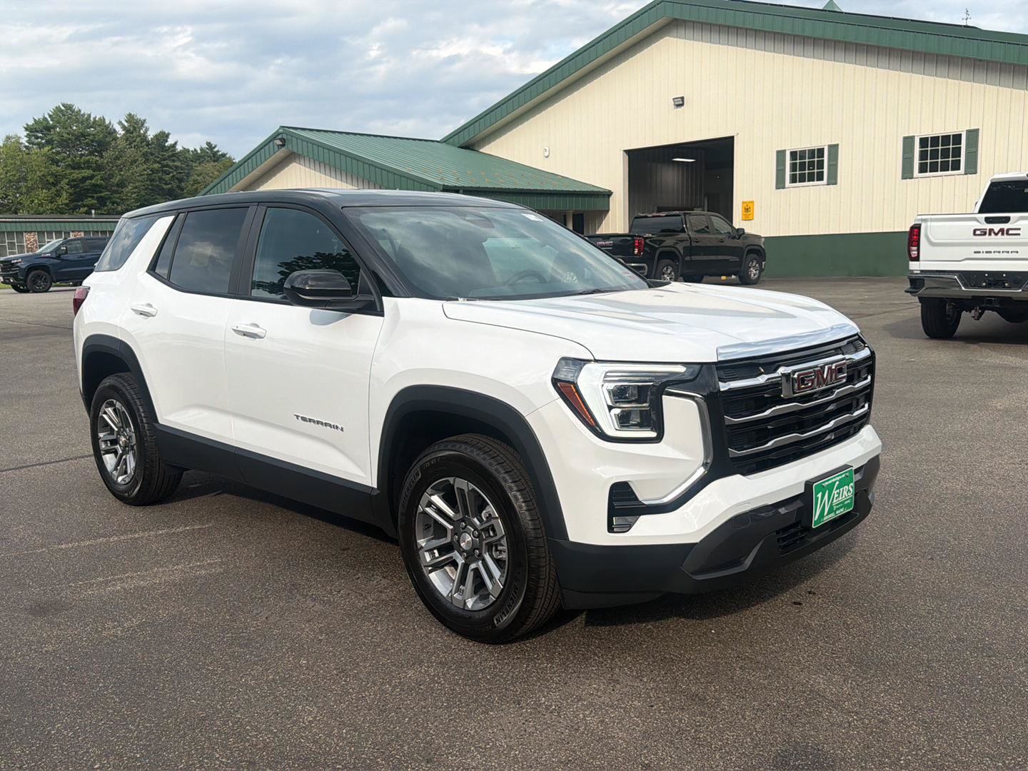 New 2027 GMC Terrain Elevation w/ LPO, Floor Liner Package AWD/4WD image 7