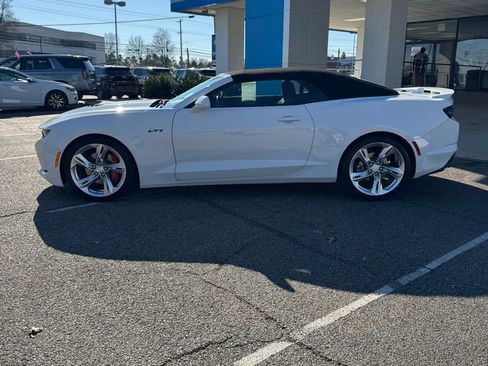 Used 2023 Chevrolet Camaro LT w/ RS Package image 5