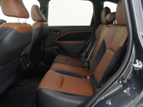 Used 2025 Subaru Forester Touring w/ Touring Package image 15