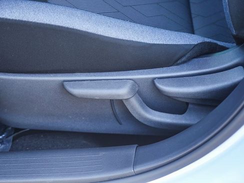 Used 2025 Nissan Versa SV w/ Trunk Package FWD image 19