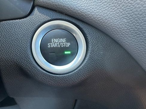 Used 2024 Chevrolet Equinox LS image 34