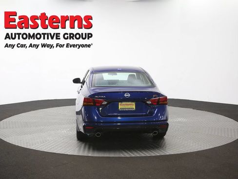 Used 2024 Nissan Altima 2.5 SR w/ SR Premium Package FWD image 38