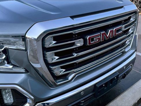 Used 2020 GMC Sierra 1500 SLT image 29