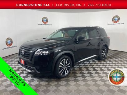 Used 2024 Nissan Pathfinder Platinum