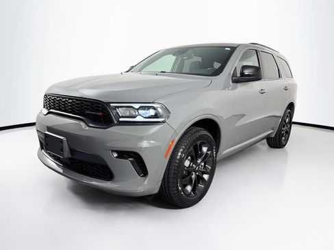 Used 2023 Dodge Durango GT AWD/4WD image 3