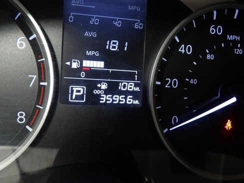 Used 2024 Nissan Kicks S FWD image 18