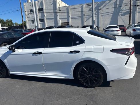 Used 2023 Toyota Camry SE w/ Protection Package (Q2) (TMS) FWD image 7