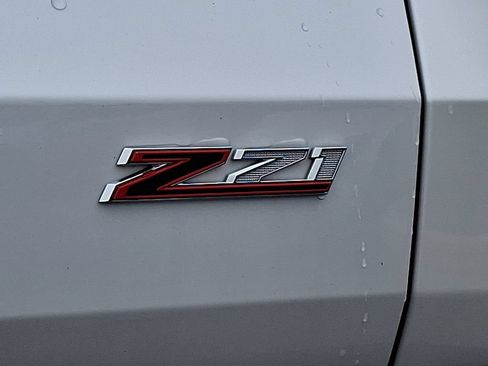 Used 2024 Chevrolet Traverse Z71 AWD/4WD image 29