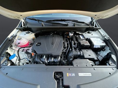Used 2025 Kia Sportage LX FWD image 30