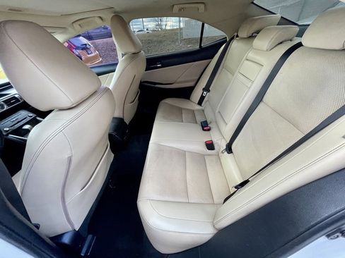 Used 2015 Lexus IS 250 AWD image 10