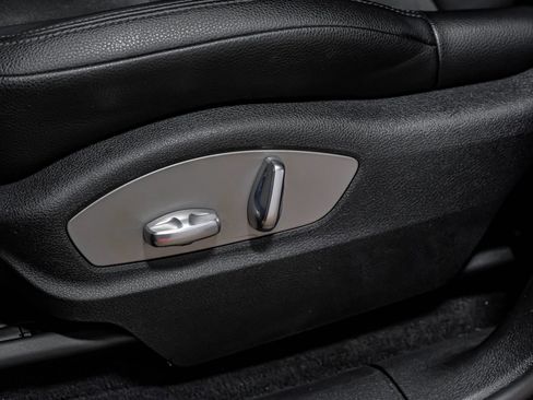 Used 2021 Porsche Macan image 29