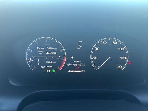 Used 2025 Honda HR-V LX image 14