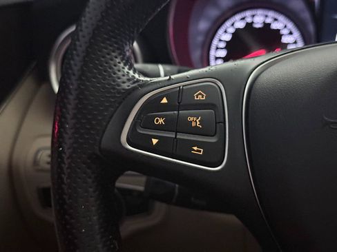 Used 2018 Mercedes-Benz C 300 4MATIC Sedan image 39