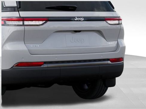 New 2026 Jeep Grand Cherokee Limited image 13