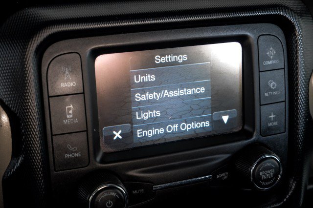Used 2019 Jeep Wrangler Sport AWD/4WD image 27