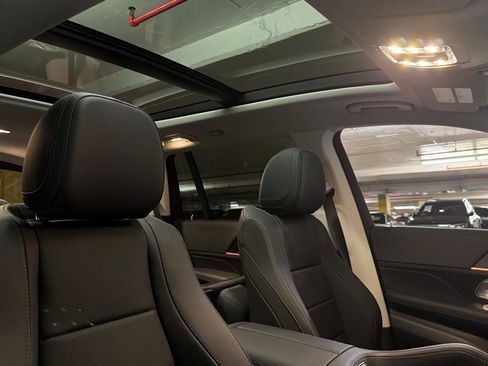 New 2026 Mercedes-Benz GLS 450 4MATIC image 17