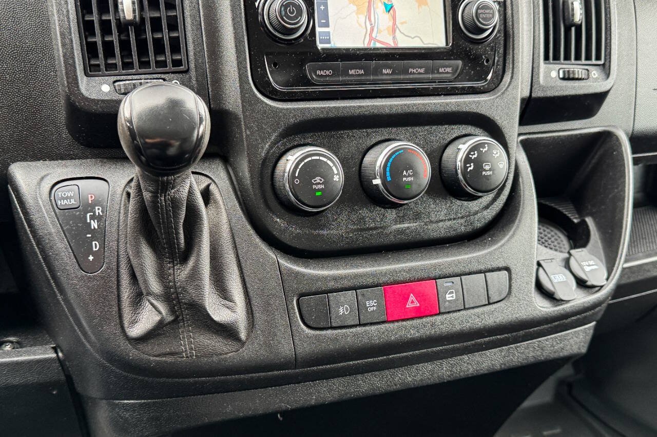 Used 2019 RAM ProMaster 3500 w/ Premium Appearance Group FWD image 34
