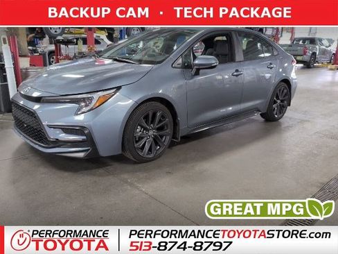 Used 2023 Toyota Corolla SE w/ Carpet Mat Package (TMS) FWD image 1