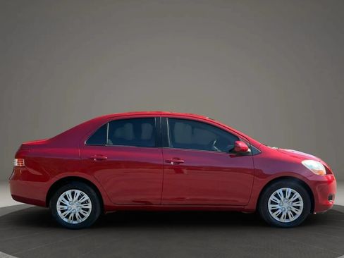 Used 2009 Toyota Yaris S FWD image 9