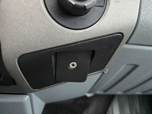 Used 2011 Ford F250 XLT w/ XLT Interior Pkg image 40