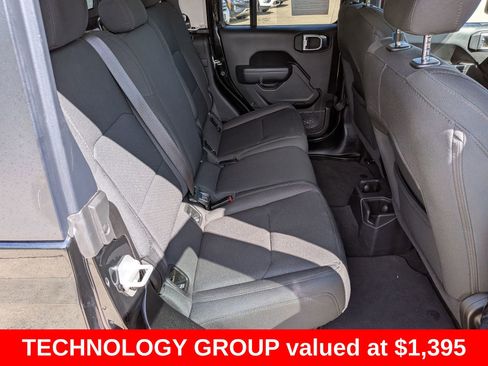 Used 2023 Jeep Gladiator Sport AWD/4WD image 30