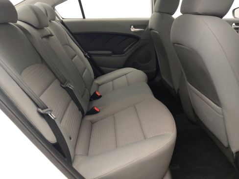 Used 2017 Kia Forte LX w/ LX Popular Package image 19