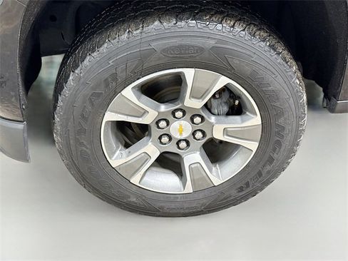 Used 2019 Chevrolet Colorado Z71 image 28