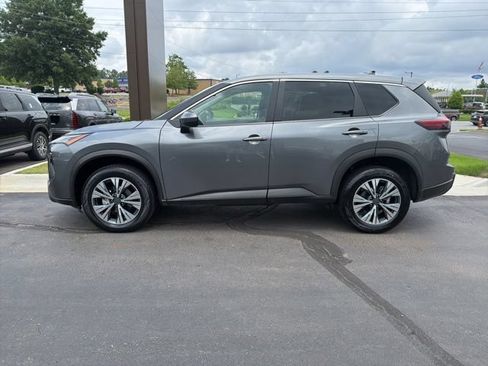 Used 2024 Nissan Rogue SV AWD/4WD image 5