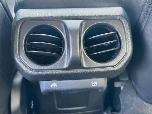 Certified 2023 Jeep Wrangler Unlimited w/ Convenience Group AWD/4WD image 27