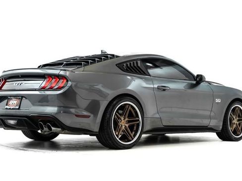 Used 2021 Ford Mustang GT RWD image 4
