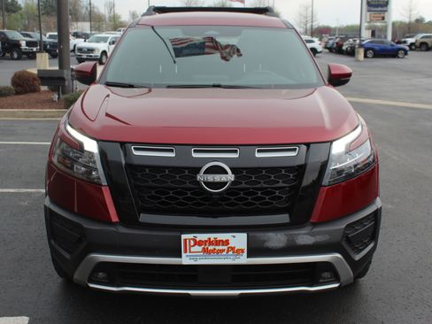 Used 2024 Nissan Pathfinder Rock Creek image 3