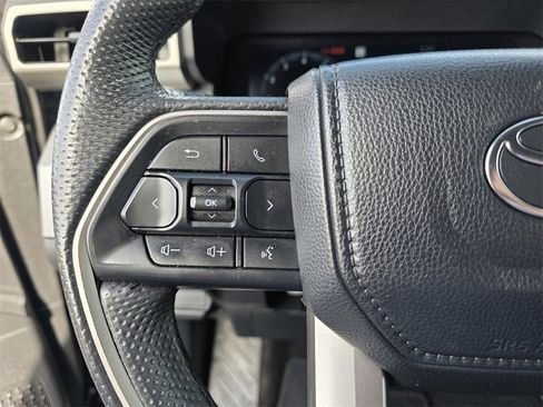 Used 2024 Toyota Tacoma TRD Off-Road image 22