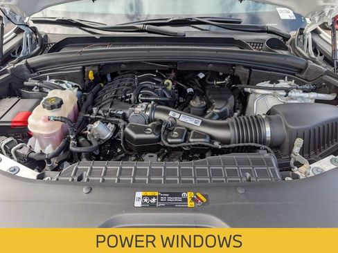 Certified 2023 Jeep Grand Cherokee Altitude AWD/4WD image 13