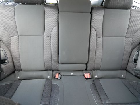 Used 2022 Subaru Outback AWD/4WD image 13