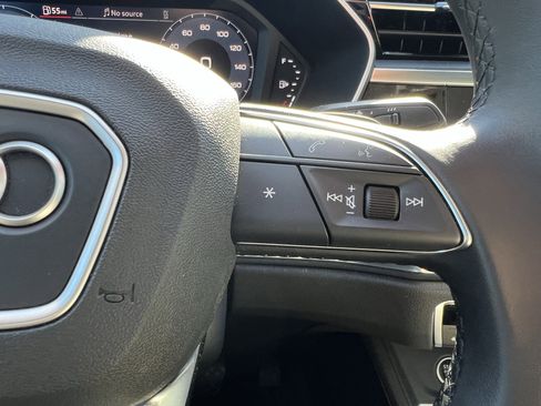 Used 2023 Audi Q3 2.0T Premium w/ Convenience Package image 20