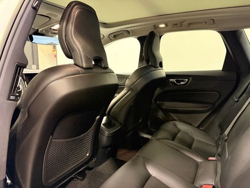 Used 2023 Volvo XC60 B5 Plus w/ Protection Package Premier image 20