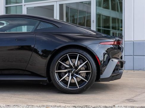 Used 2020 Aston Martin V8 Vantage Coupe RWD image 13