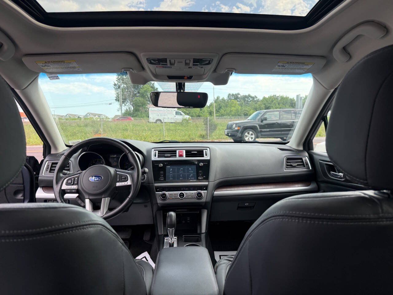 Used 2017 Subaru Outback 2.5i Limited AWD/4WD image 12