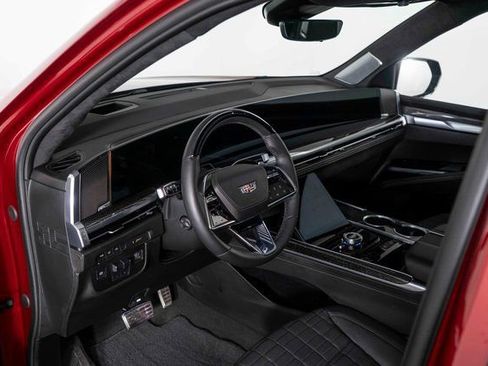 Used 2025 Cadillac Escalade V image 21