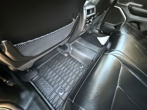 Used 2023 Jeep Grand Cherokee 4WD 4xe image 30