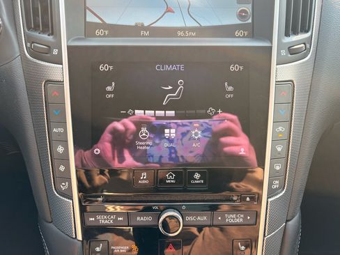 Used 2014 INFINITI Q50 Premium w/ Navigation Package AWD/4WD image 24