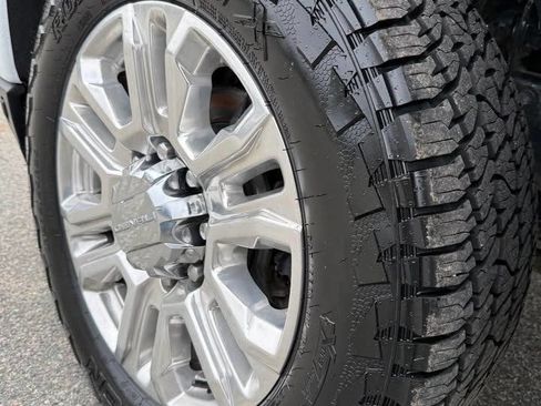 Used 2021 GMC Sierra 2500 Denali w/ Denali Ultimate Package AWD/4WD image 15