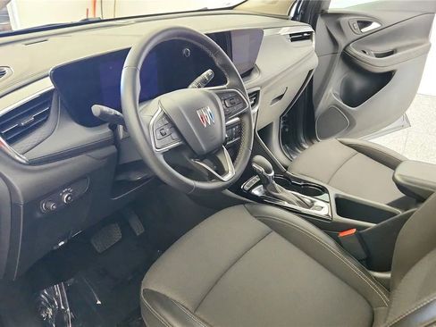 Used 2025 Buick Encore GX Preferred FWD image 22