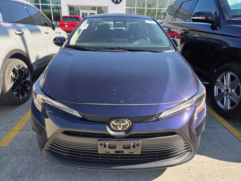 Used 2023 Toyota Corolla LE FWD image 7