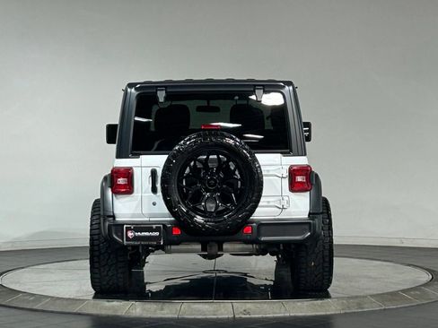 Used 2019 Jeep Wrangler Sport AWD/4WD image 8