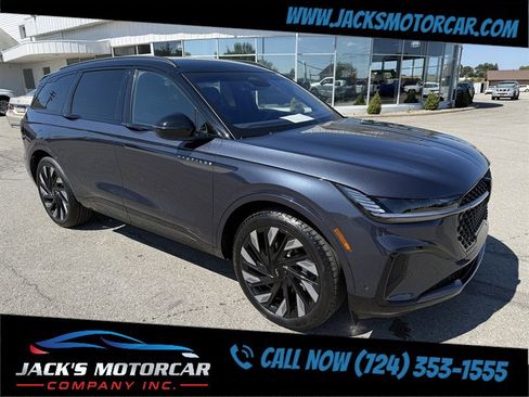 Used 2024 Lincoln Nautilus Reserve w/ Jet Appearance Package (87T) image 8