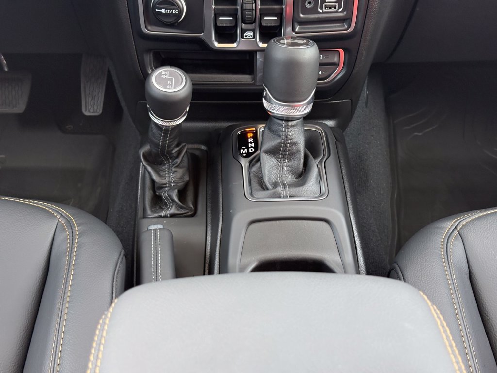 New 2026 Jeep Wrangler Unlimited Sahara AWD/4WD image 19