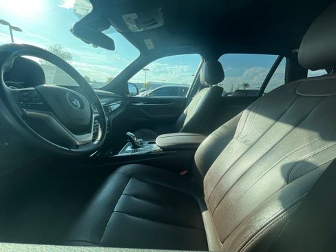 Used 2018 BMW X5 sDrive35i w/ Driving Assistance Package RWD image 9