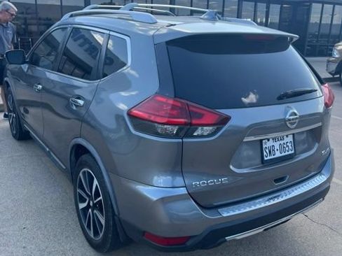 Used 2017 Nissan Rogue SL w/ SL Premium Package AWD/4WD image 5