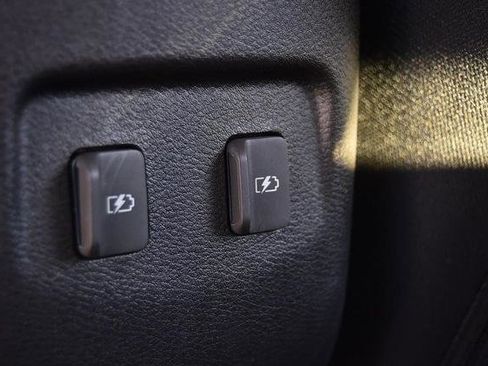 Certified 2023 Nissan Kicks SV image 21